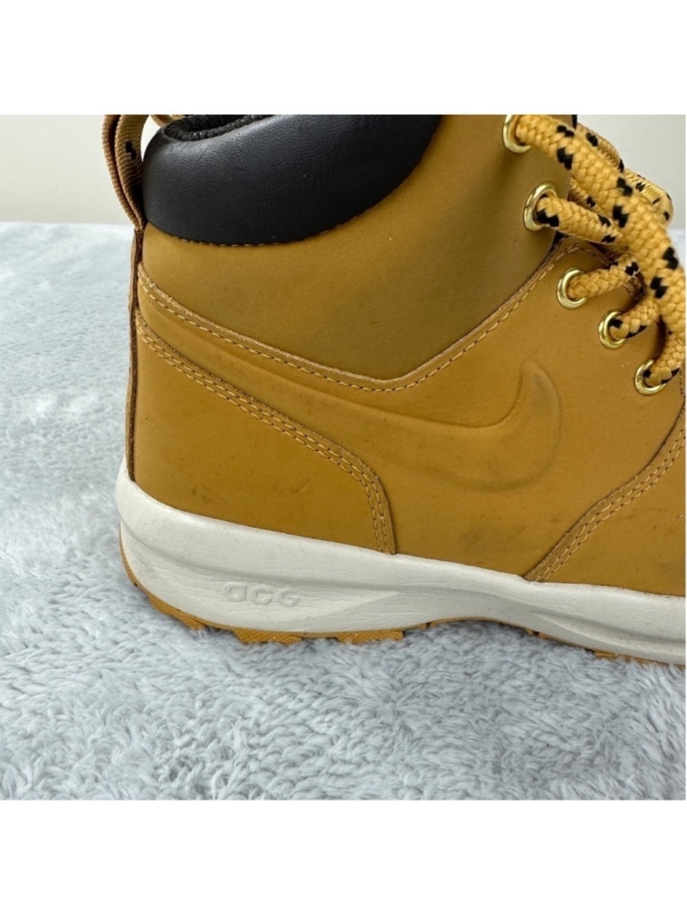 Nike ACG Manoa Leather Boots Haystack Size 4.5Y - Picture 5 of 13